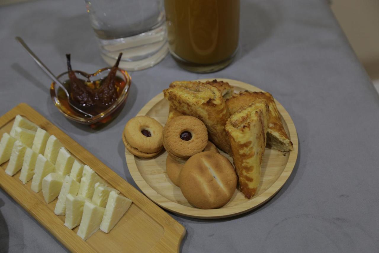 Hotel Shogi Zugdidi Bagian luar foto