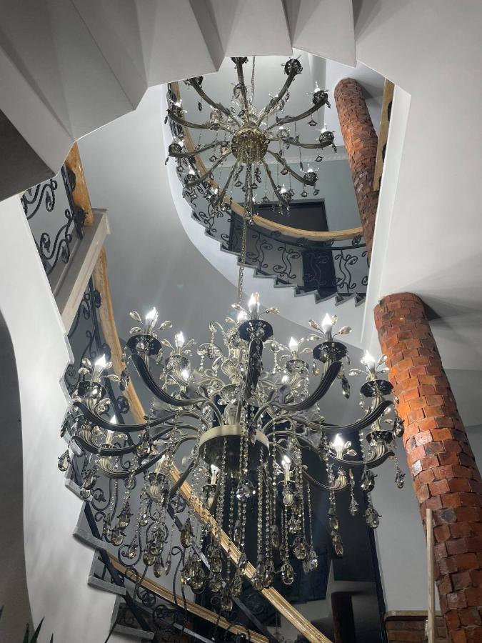 Hotel Shogi Zugdidi Bagian luar foto